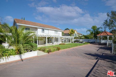 Photo of 3119 Hutton Drive, Beverly Hills, CA 90210 (MLS # 26636023)