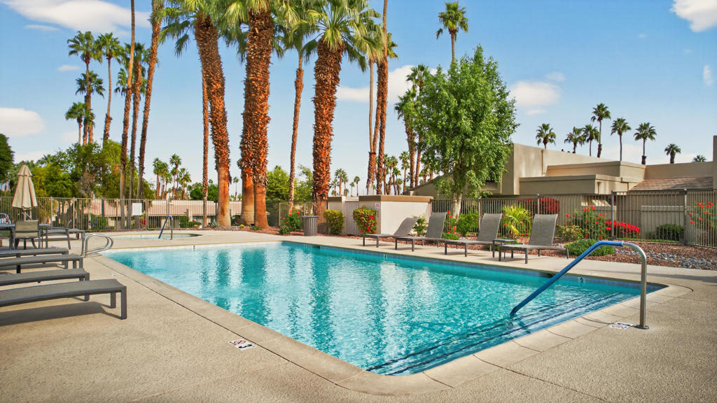 Palm Valley CC - Residential