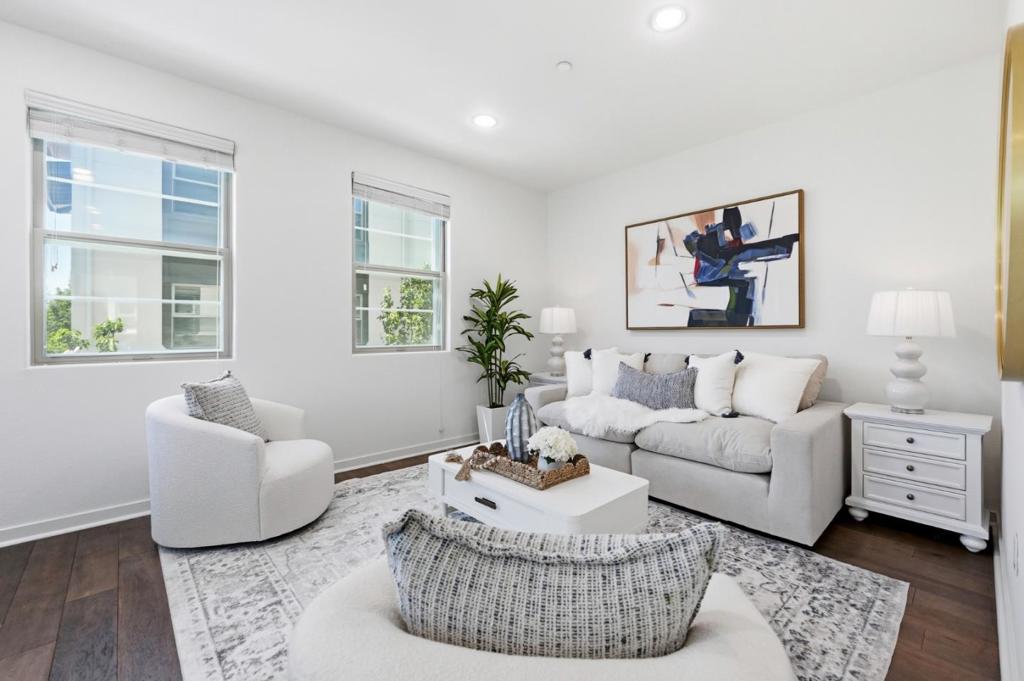 998 Arrowleaf Place