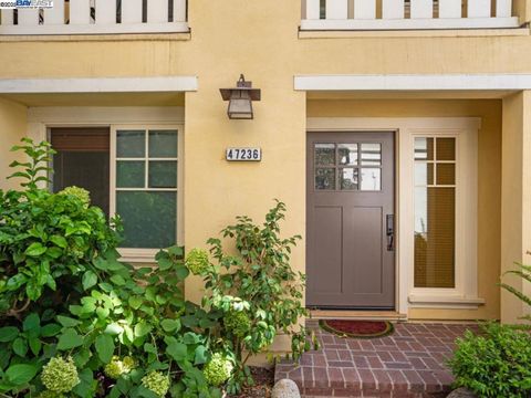 Photo of 47236 Cavanaugh Cmn, Fremont, CA 94539 (MLS # 41107249)