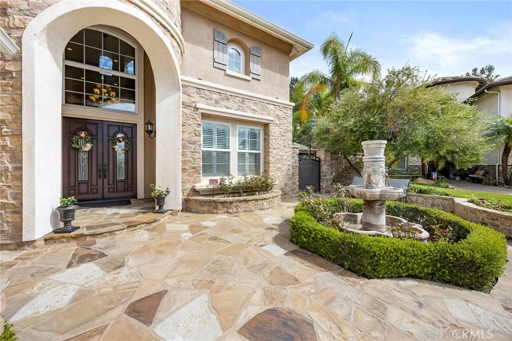 Yorba Linda, California 92887, United States, 5 Bedrooms Bedrooms, ,5 BathroomsBathrooms,Residential,Pending,227394