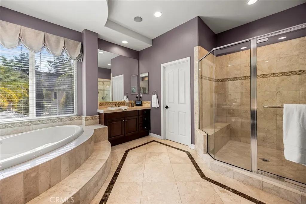 Yorba Linda, California 92887, United States, 5 Bedrooms Bedrooms, ,5 BathroomsBathrooms,Residential,Pending,227394