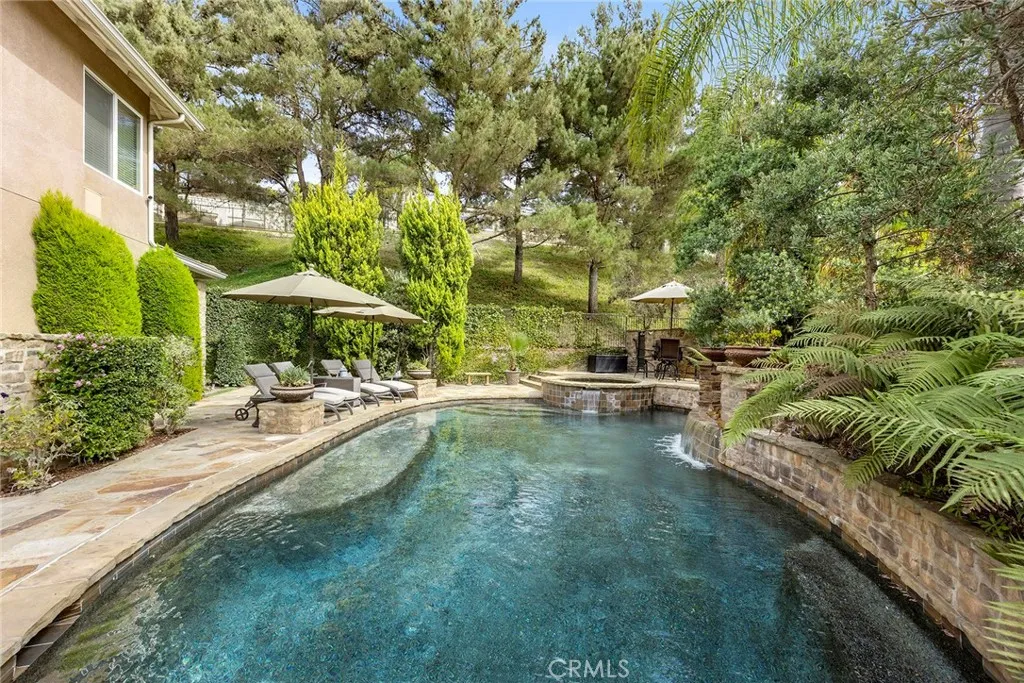 Yorba Linda, California 92887, United States, 5 Bedrooms Bedrooms, ,5 BathroomsBathrooms,Residential,Pending,227394