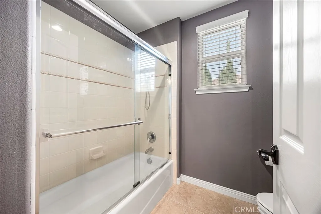 Yorba Linda, California 92887, United States, 5 Bedrooms Bedrooms, ,5 BathroomsBathrooms,Residential,Pending,227394