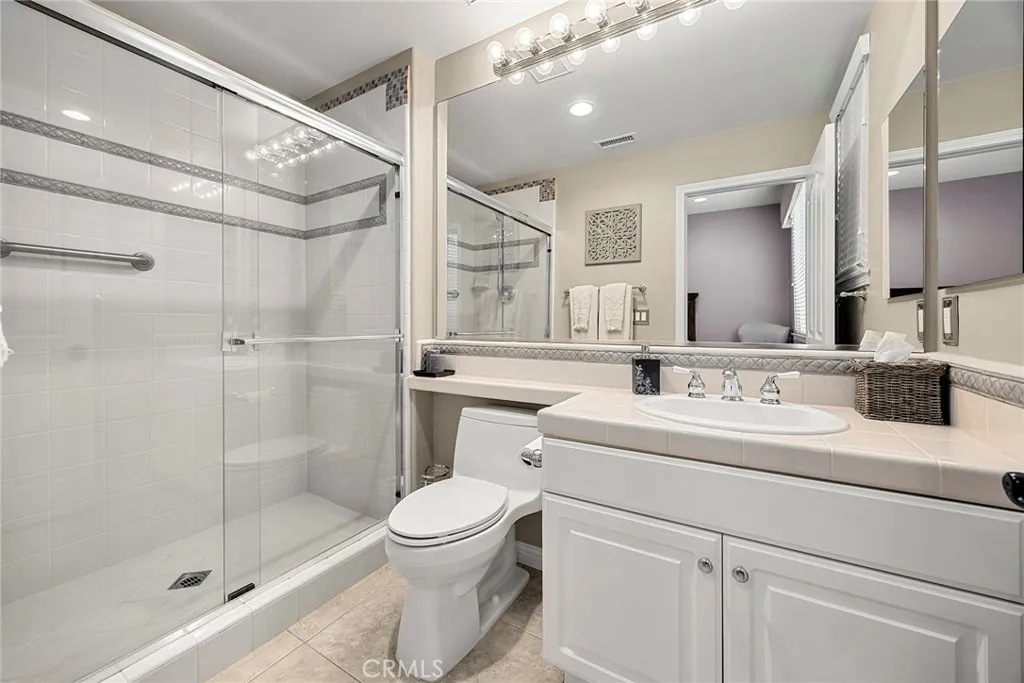 Yorba Linda, California 92887, United States, 5 Bedrooms Bedrooms, ,5 BathroomsBathrooms,Residential,Pending,227394