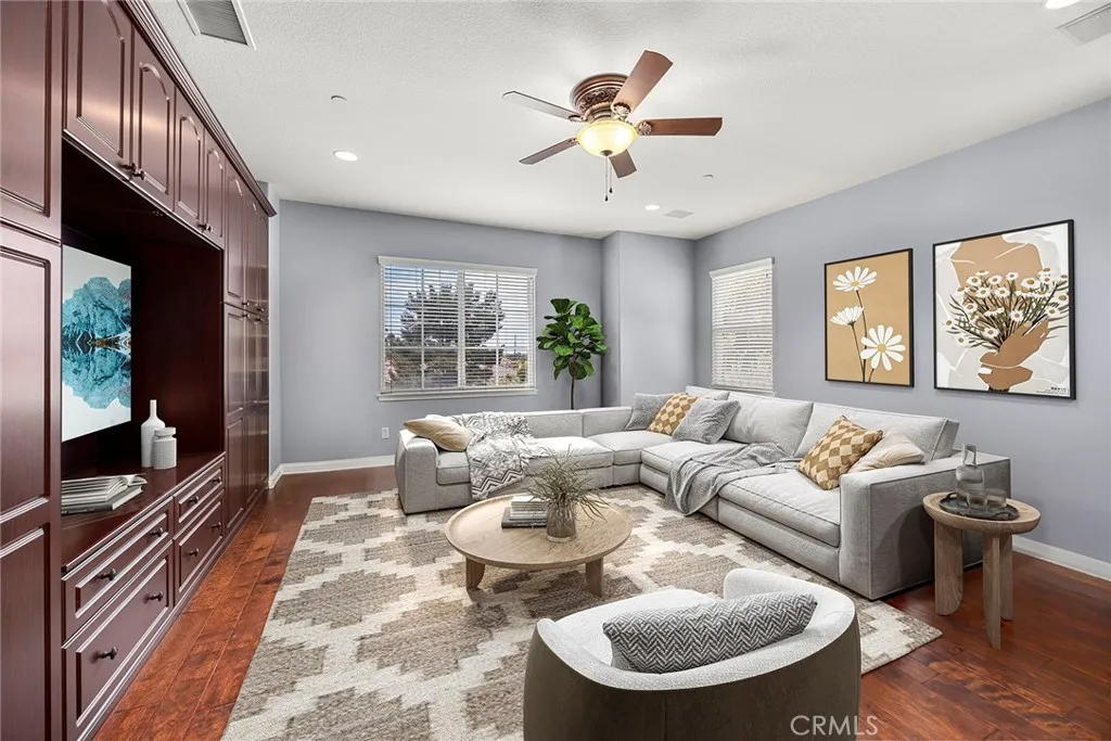 Yorba Linda, California 92887, United States, 5 Bedrooms Bedrooms, ,5 BathroomsBathrooms,Residential,Pending,227394