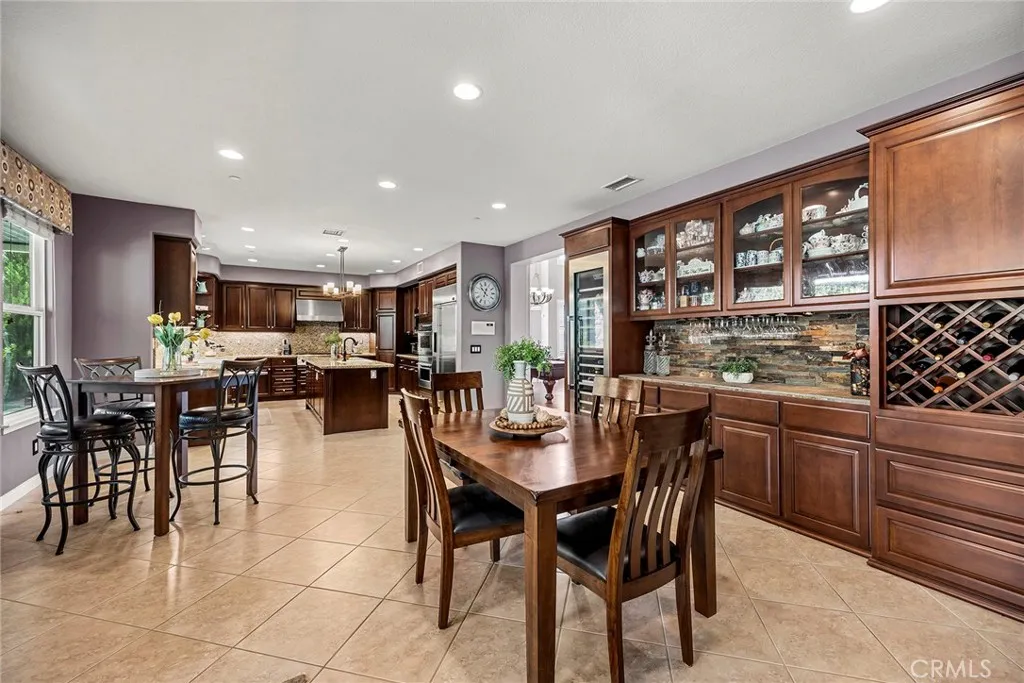 Yorba Linda, California 92887, United States, 5 Bedrooms Bedrooms, ,5 BathroomsBathrooms,Residential,Pending,227394