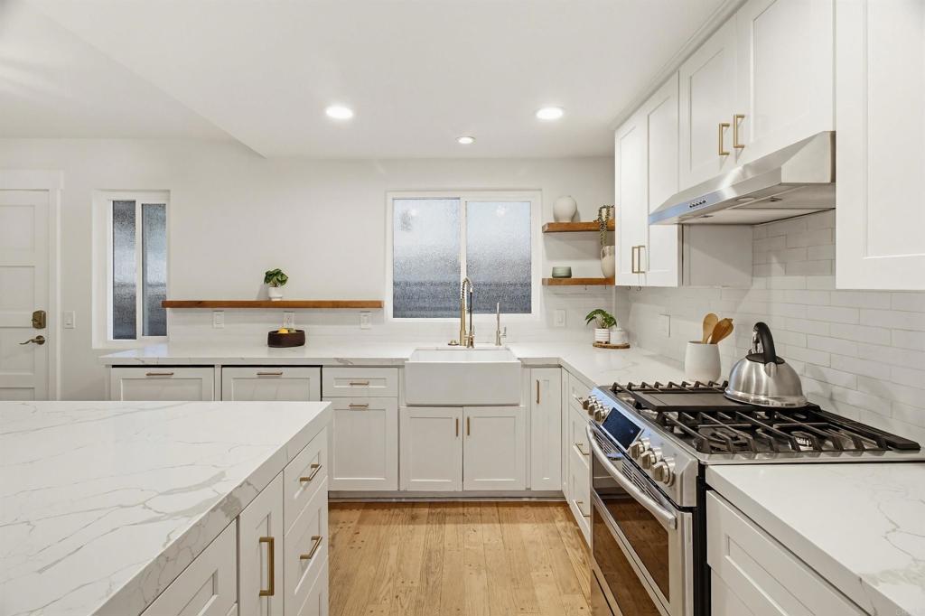 5027 Santa Monica Avenue F