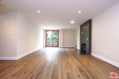 Photo of 1929 Selby Avenue #301, Los Angeles, CA 90025 (MLS # 26102795)