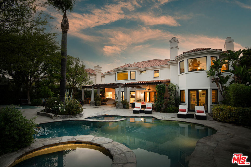 5411 Villawood Circle