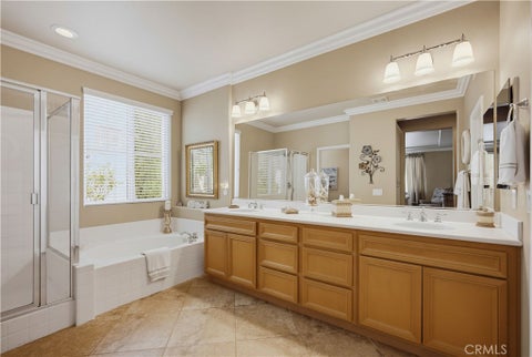 Tiny photo for 27591 Paper Bark AVE, Murrieta, CA 92562 (MLS # SW26183440)