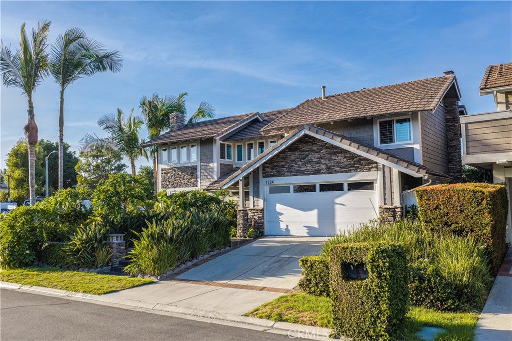 1124 Dennis Drive