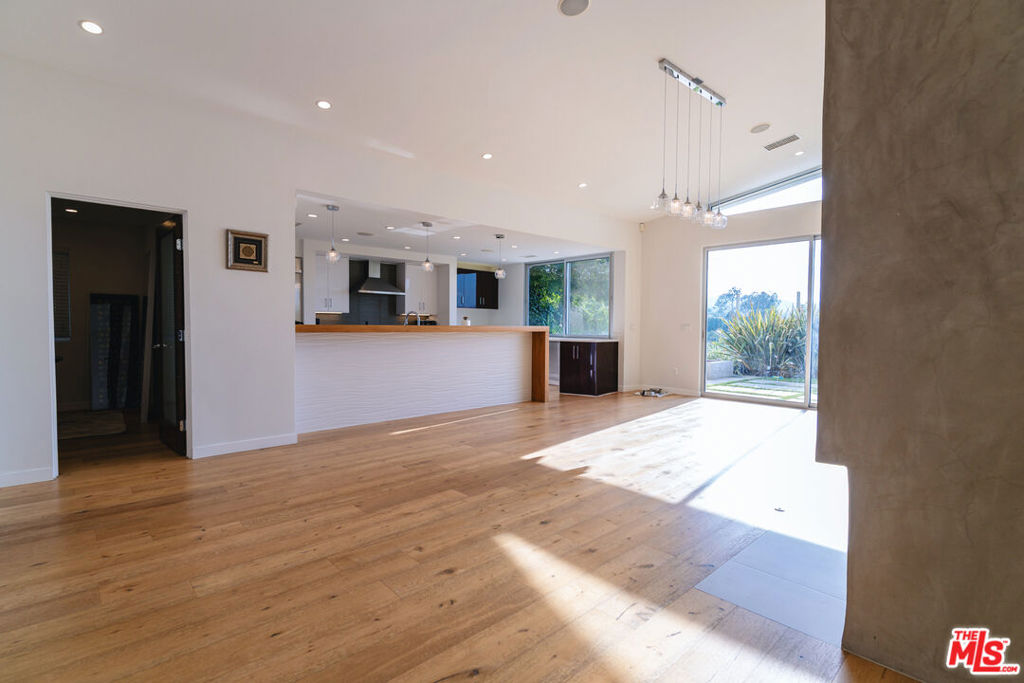 3423 Scadlock Lane