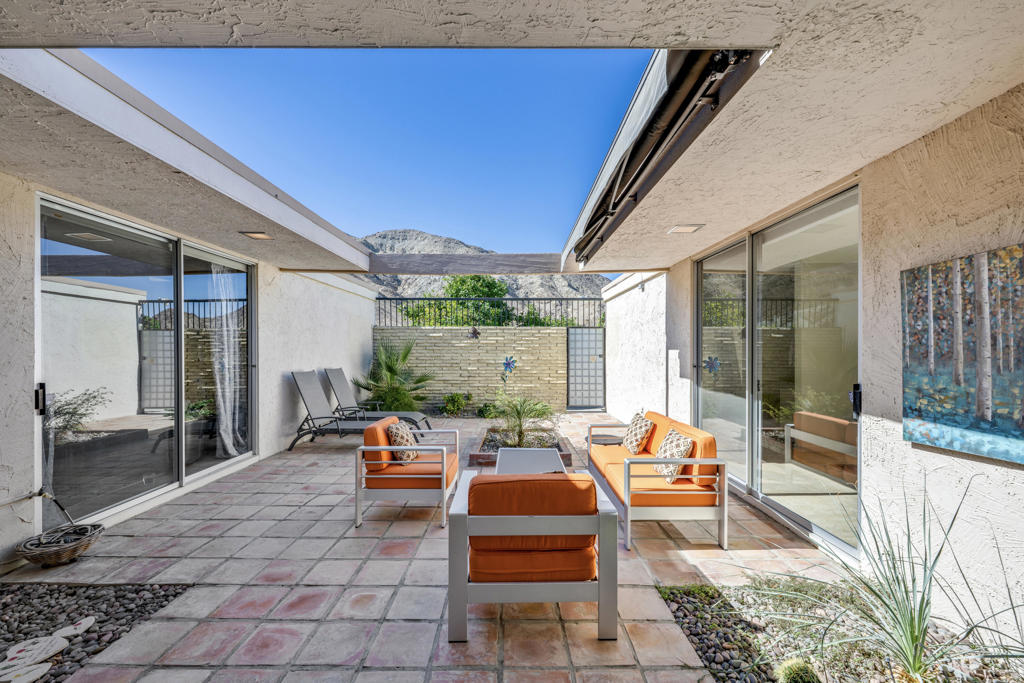 Sandpiper Palm Deser - Residential