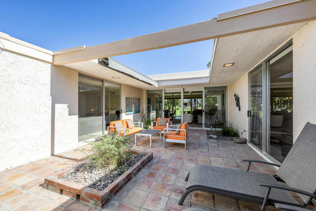 Sandpiper Palm Deser - Residential