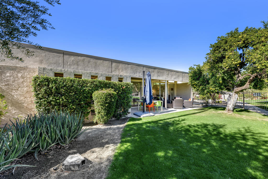 Sandpiper Palm Deser - Residential