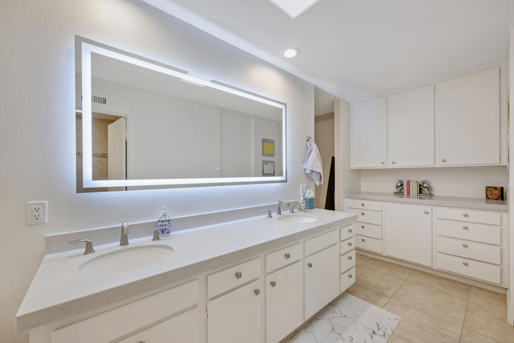 Sandpiper Palm Deser - Residential