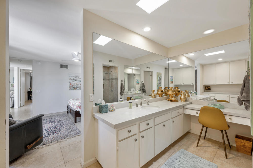 Sandpiper Palm Deser - Residential