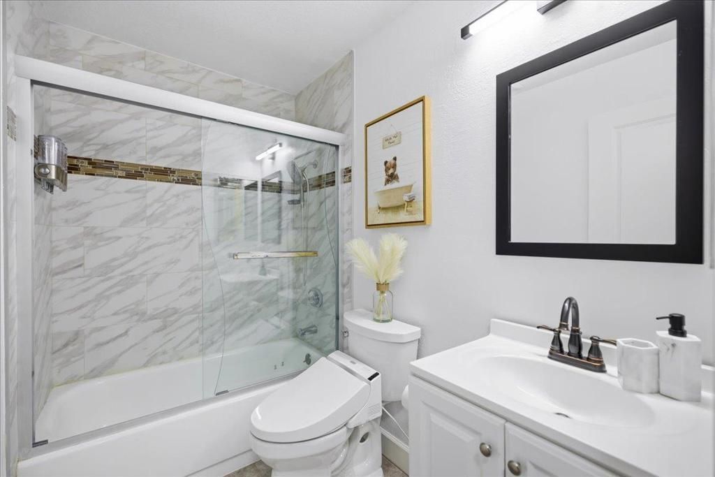 listing image 130724232096831639761