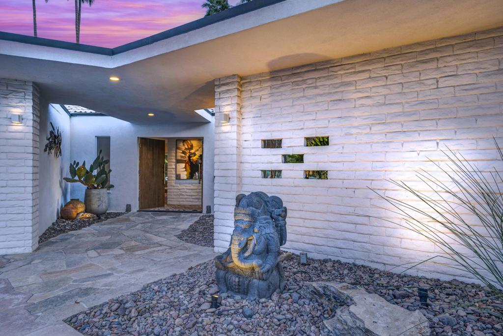 2488 S Alhambra Drive