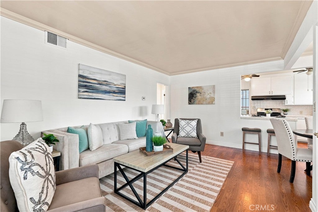 2522 Robinson Street, Redondo Beach CA 90278