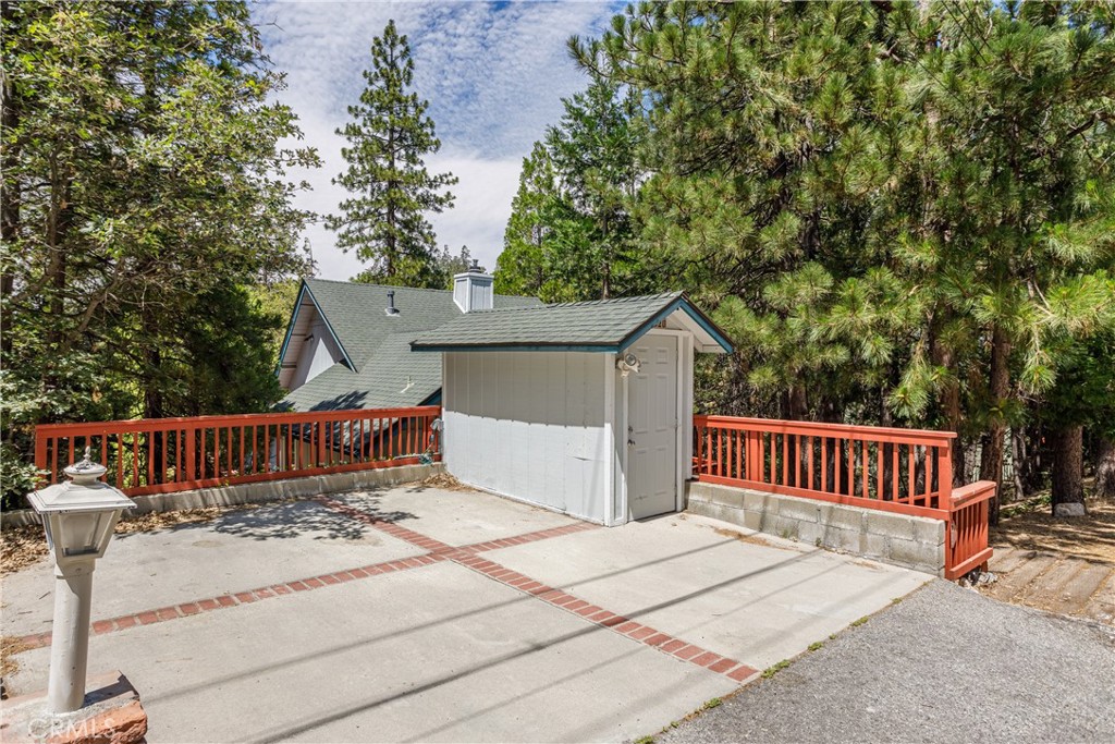 27020 Everest Road
