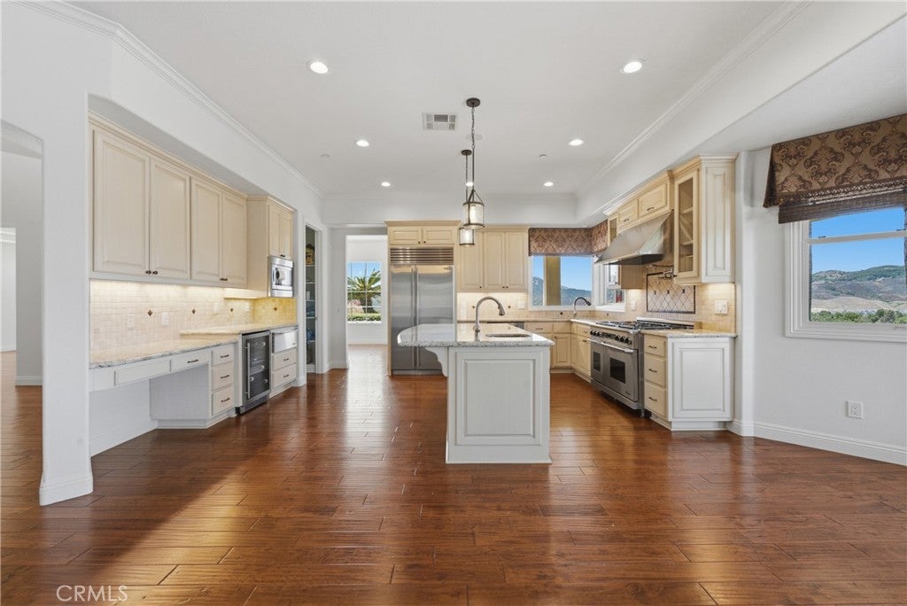 30425 La Presa Loop, Temecula, CA, 92592, USA, 5 Bedrooms Bedrooms, ,6 BathroomsBathrooms,Residential,Active,30425 La Presa Loop,DW26168947