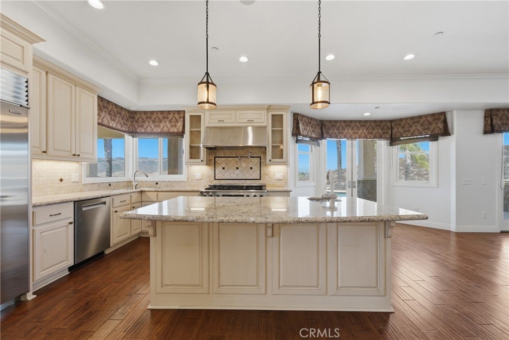 30425 La Presa Loop, Temecula, CA, 92592, USA, 5 Bedrooms Bedrooms, ,6 BathroomsBathrooms,Residential,Active,30425 La Presa Loop,DW26168947