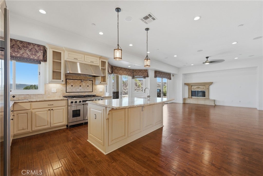 30425 La Presa Loop, Temecula, CA, 92592, USA, 5 Bedrooms Bedrooms, ,6 BathroomsBathrooms,Residential,Active,30425 La Presa Loop,DW26168947