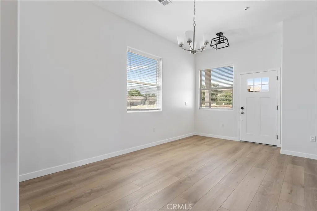 Tehachapi, California 93561, United States, 3 Bedrooms Bedrooms, ,2 BathroomsBathrooms,Residential,Active,172488