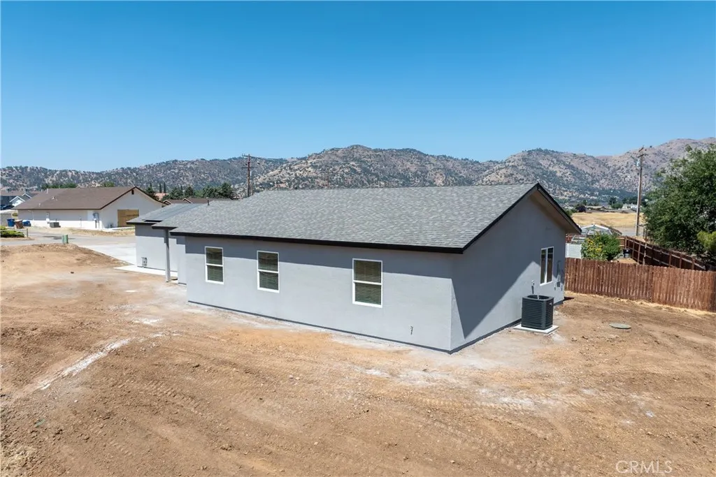 Tehachapi, California 93561, United States, 3 Bedrooms Bedrooms, ,2 BathroomsBathrooms,Residential,Active,172488