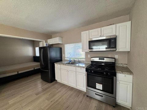 Photo of 634 Erica Street, Escondido, CA 92027 (MLS # PTP2602112)