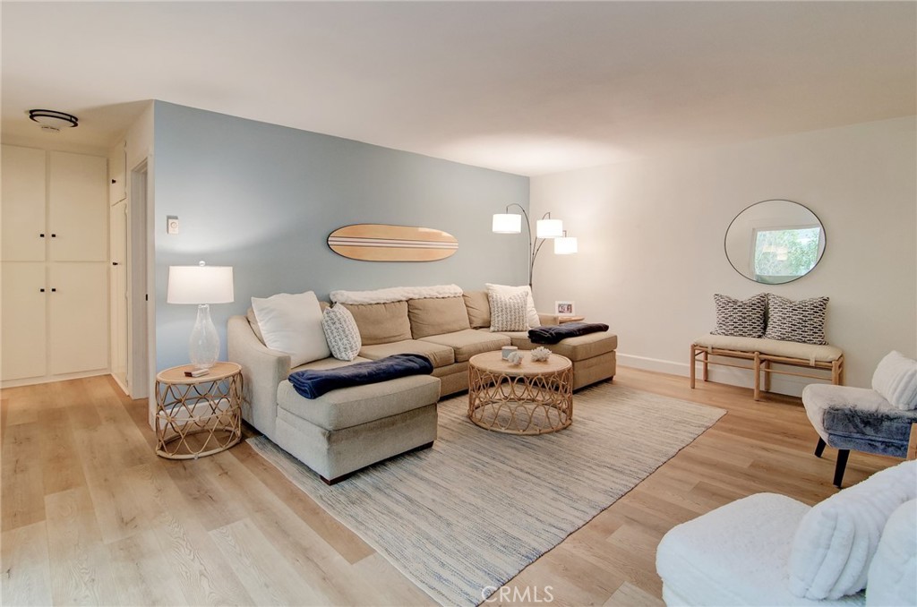 Huntington Landmark Townhomes (HLAN) - Residential