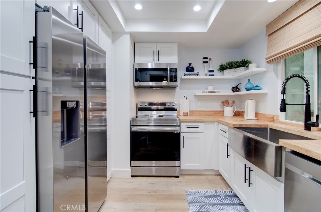 Huntington Landmark Townhomes (HLAN) - Residential