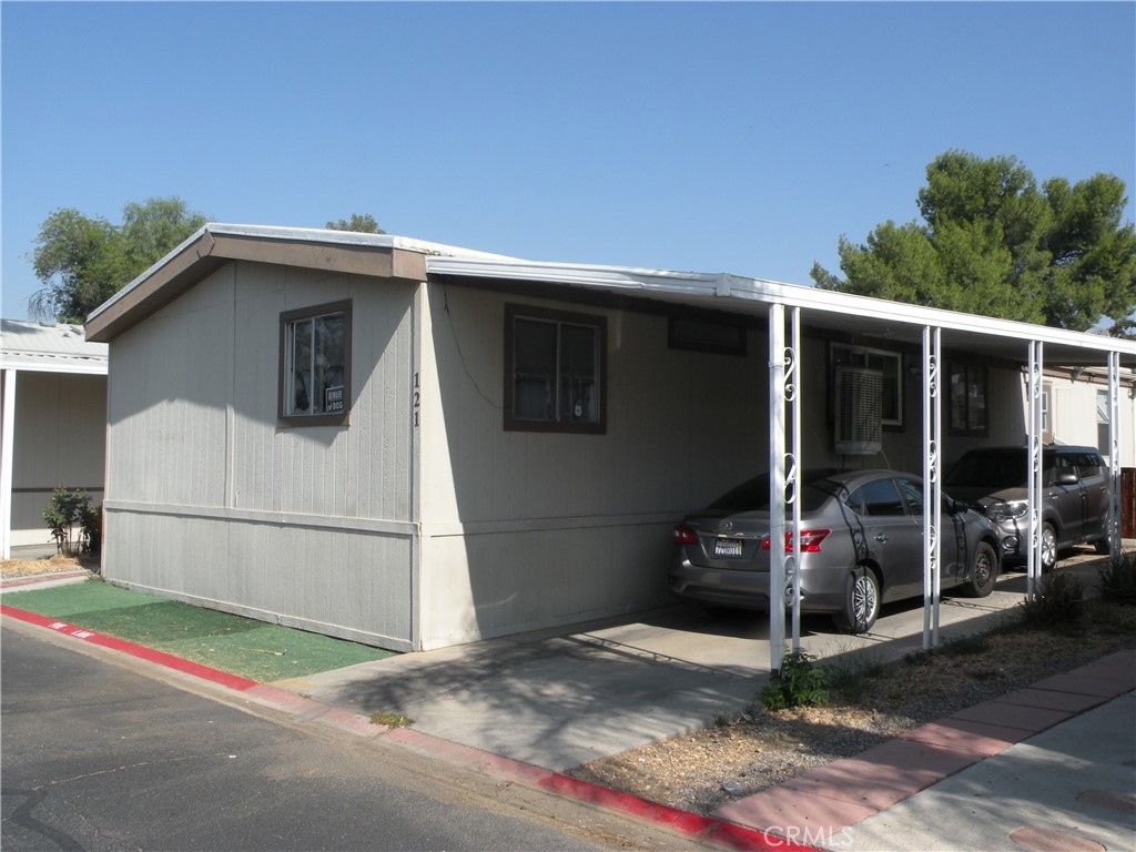 350 E San Jacinto Avenue 121