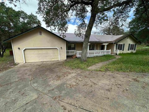 Photo of 2633 Glen Ct Ct, Valley Springs, CA 95252 (MLS # 41132476)
