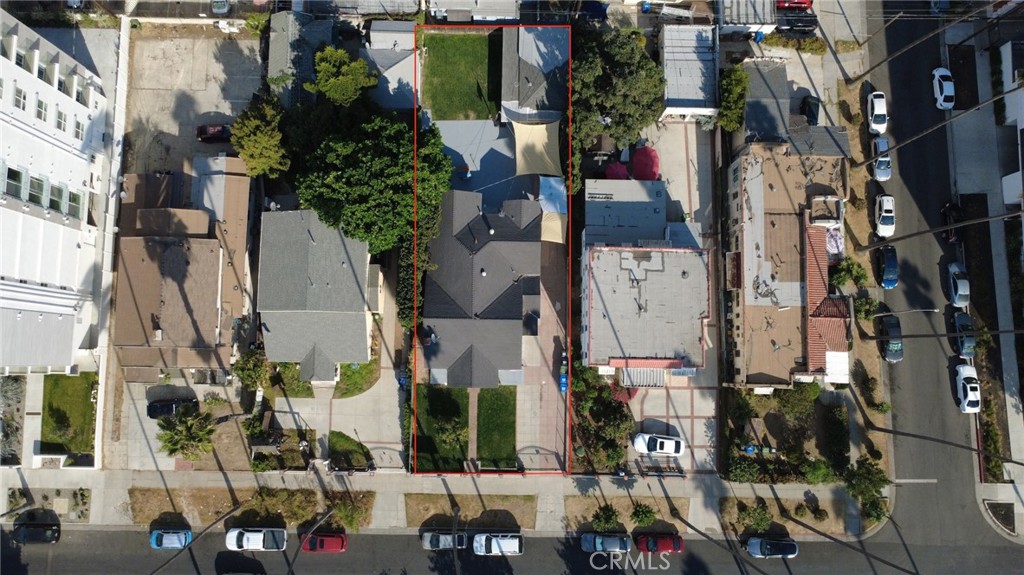 3-Bed/2-Bath home with detached 1-Bed/1-Bath structure in the back. Located in the heart of Los Angeles, this 7,502 sq. ft. flat, rectangular lot (50’ x 150’) offers a rare opportunity for developers and investors. Zoned LAR3 with TOC Tier 4 and TOIA T-3 incentives, the property supports increased density, height, and reduced parking requirements. Ideal for multi-family, mixed-use or small lot residential development. High-demand, transit-friendly location surrounded by ongoing growth and revitalization. Unlock the full potential of this flexible zoning and build your next successful project in one of LA’s most dynamic neighborhoods.