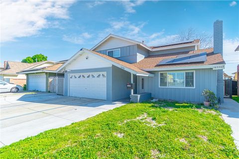 Photo of 16306 Haskins Ln 1/2 Court, Carson, CA 90746 (MLS # SB26119373)