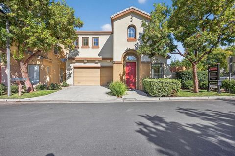 Photo of 2955 Vineyard Park Drive, San Jose, CA 95148 (MLS # ML82035379)