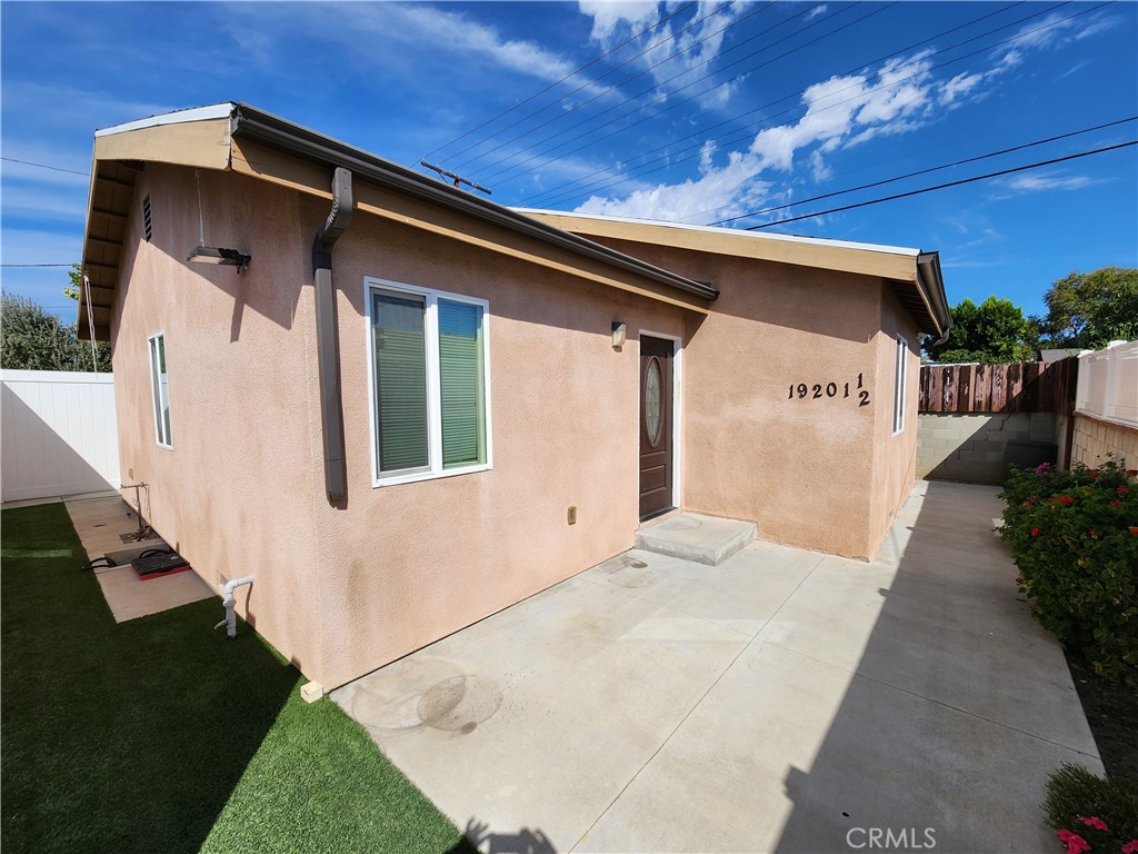 Welcome to your new home on this quiet residential street! This well-maintained 2 bedroom, 2 bathroom ADU offers a great location and wonderful amenities. It is a close distance to grocery stores, restaurants, schools, parks, places of worship and the 101/405 freeways. You'll enjoy an open and bright living room with natural light. There are two bedrooms with ample closet space and two full bathrooms. The kitchen has plenty of cabinet and counter space. There is central heating and air conditioning. Laundry hookups are in the unit as well. Street parking available. Pets are allowed but will require a deposit.