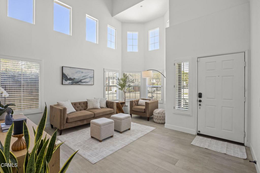 4712 Templeton Street