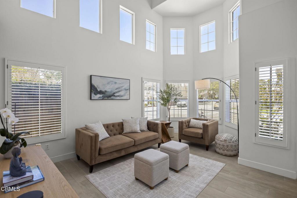 4712 Templeton Street