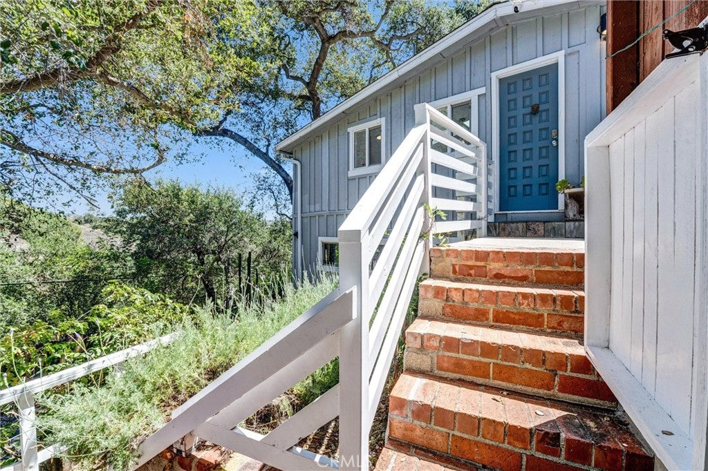 21936 Canon Drive, Topanga CA 90290