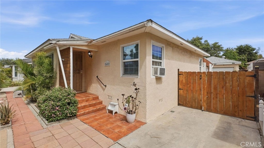 5402 Coldbrook