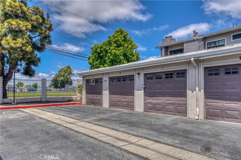 425 W Laurel K