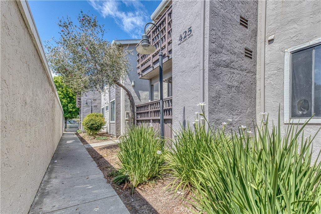 425 W Laurel K