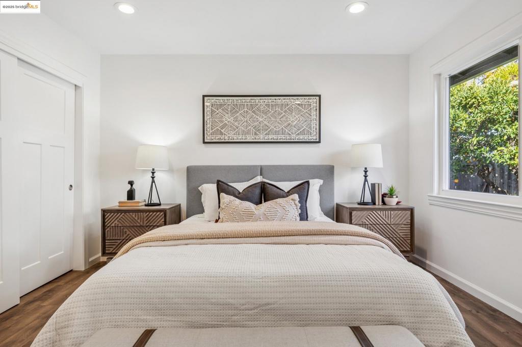 GREGORY GARDENS - Residential