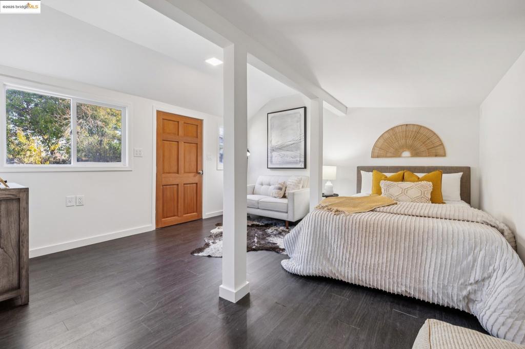 GREGORY GARDENS - Residential