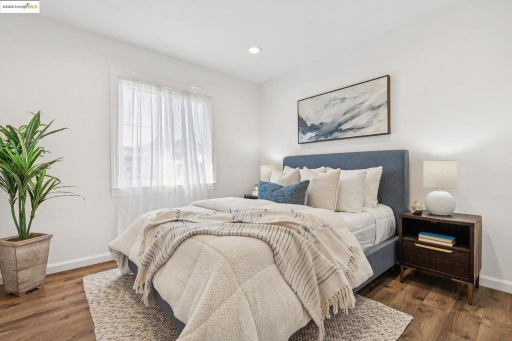 GREGORY GARDENS - Residential