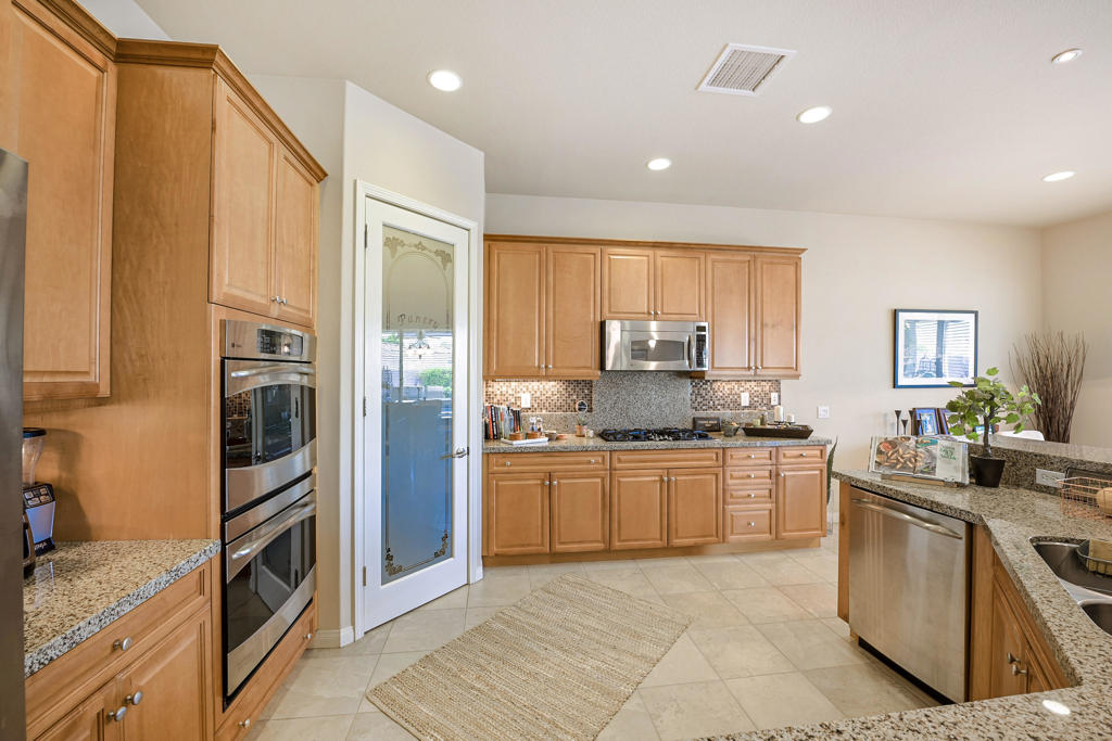 Sun City Shadow Hills (30921) - Residential